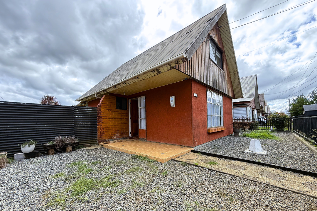 Se Vende Casa en Villa Colún